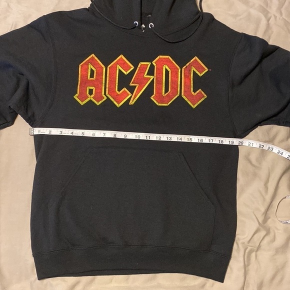 AC/DC Hoodie size small - Picture 5 of 8